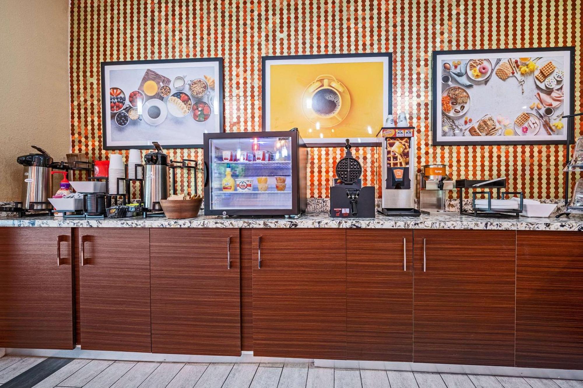 The Leo Collection Detroit, Ascend Hotel Collection Lincoln Park Dış mekan fotoğraf